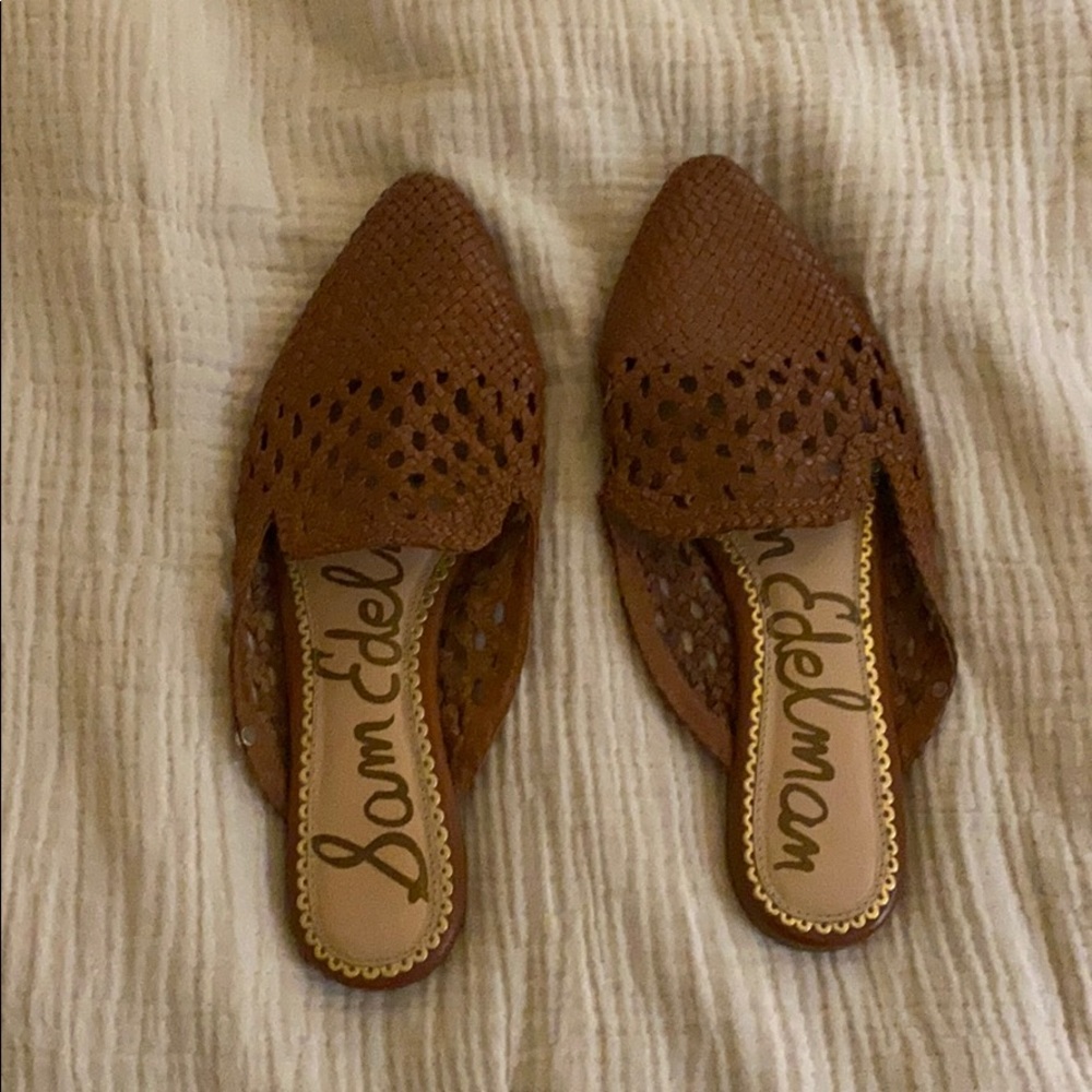 Size 8 brown leather Sam Edelman slip ons!